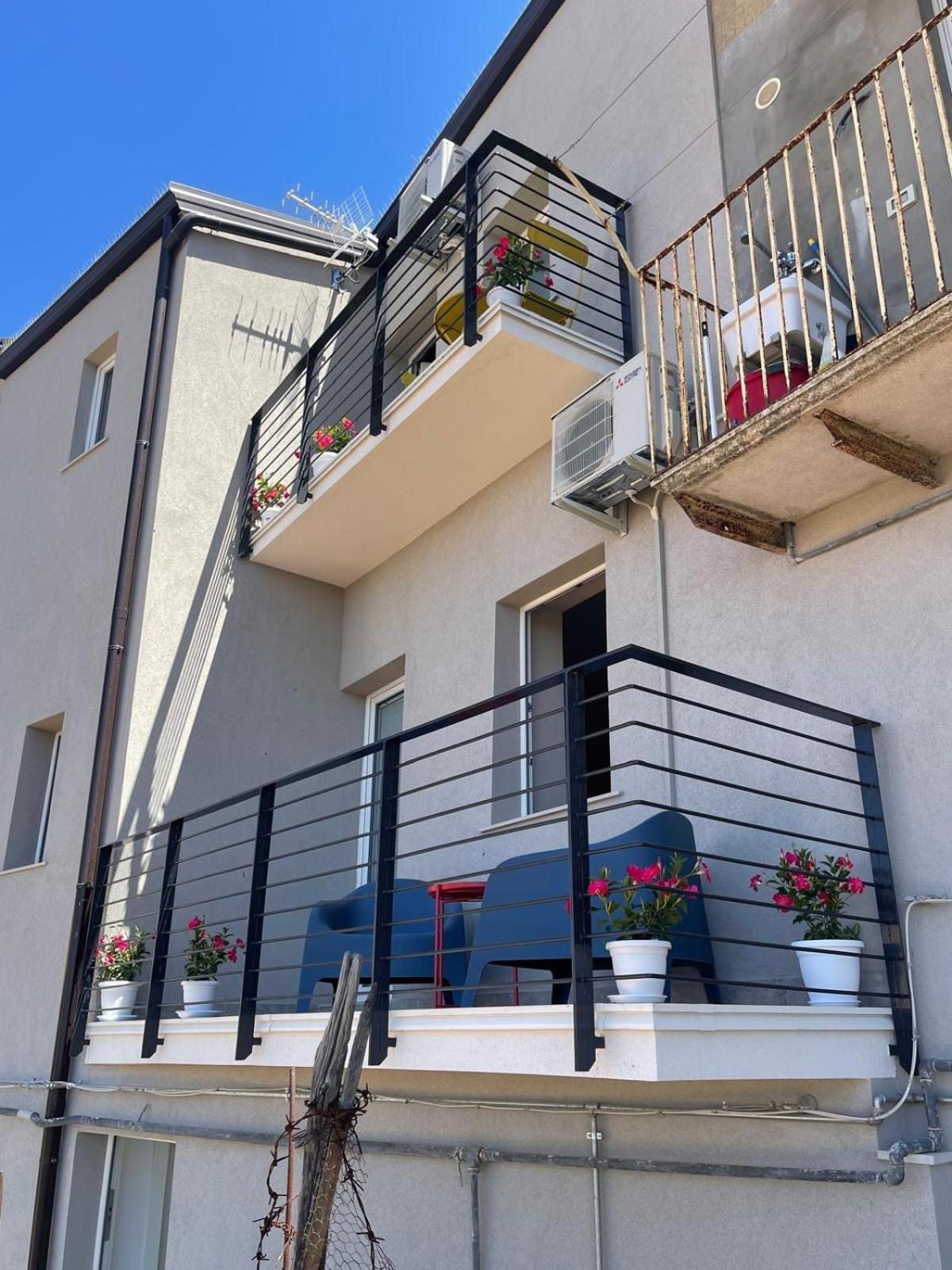 Crysas Home Assoro Exterior photo